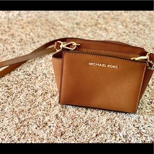 Michael Kors Leather Crossbody Handbag
